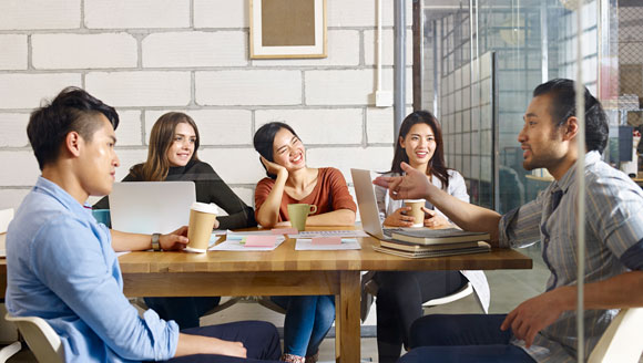 Language connection campaign highlighting HSBC’s global business services Language connection campaign highlighting HSBC’s global business services